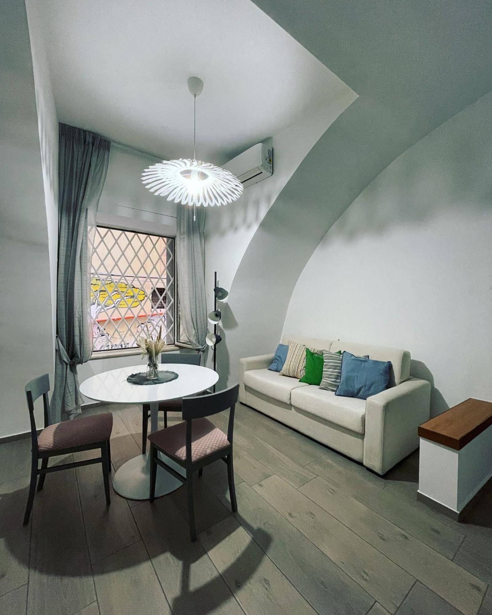 14 Fourteen Apartment Naples